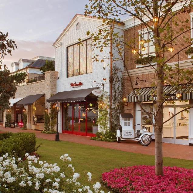 Palisades Village